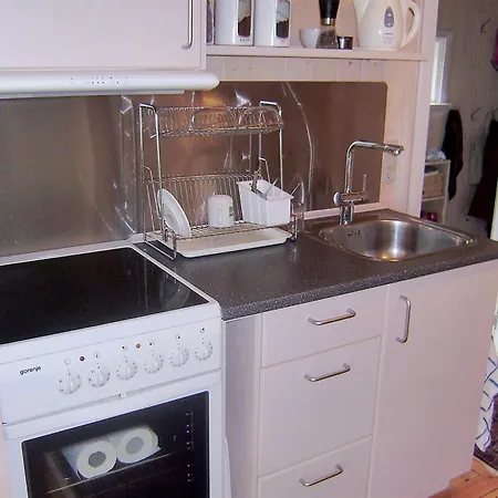 Hannele - 200m From The Sea By Interhome